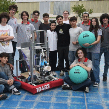 Estudiantes argentinos crean un robot que limpia el mar