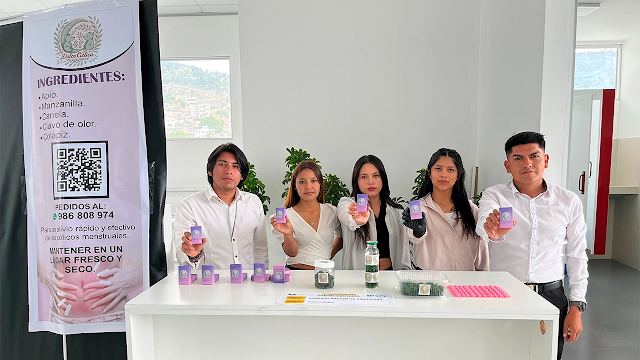 Estudiantes peruanos crean gomitas naturales contra el dolor menstrual