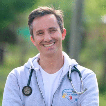 El médico argentino que usa la música como terapia complementaria en internación